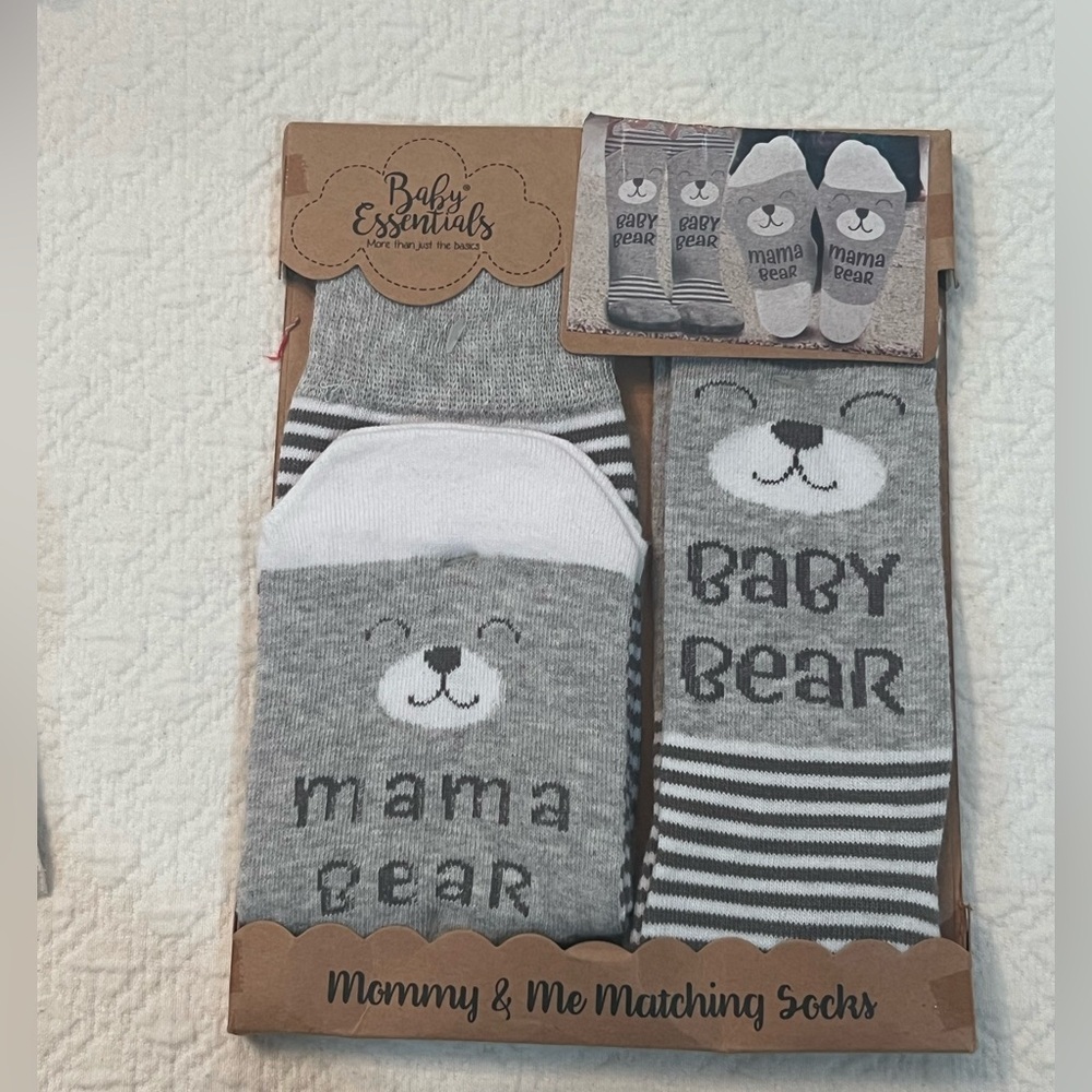 NWT🐻BABY ESSENTIALS⭐️baby and mom matching socks set 🧦